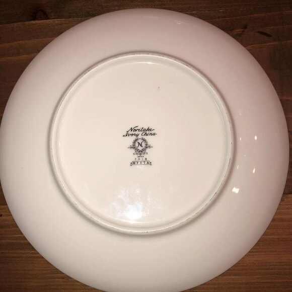 NORITAKE IVORY CHINA MYRTA 8 1/4” SALAD / DESSERT PLATE 7018 BREEN PLATINUM - Picture 3 of 4